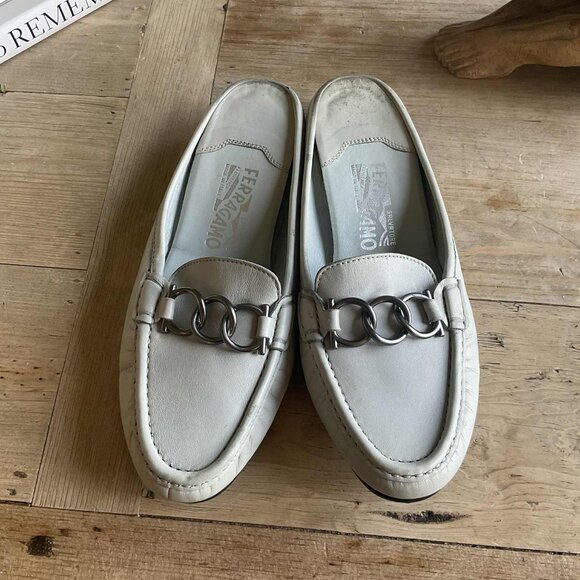 SALVATORE FERRAGAMO LEATHER SLIP ON DRIVER MULES - Picture 1 of 7